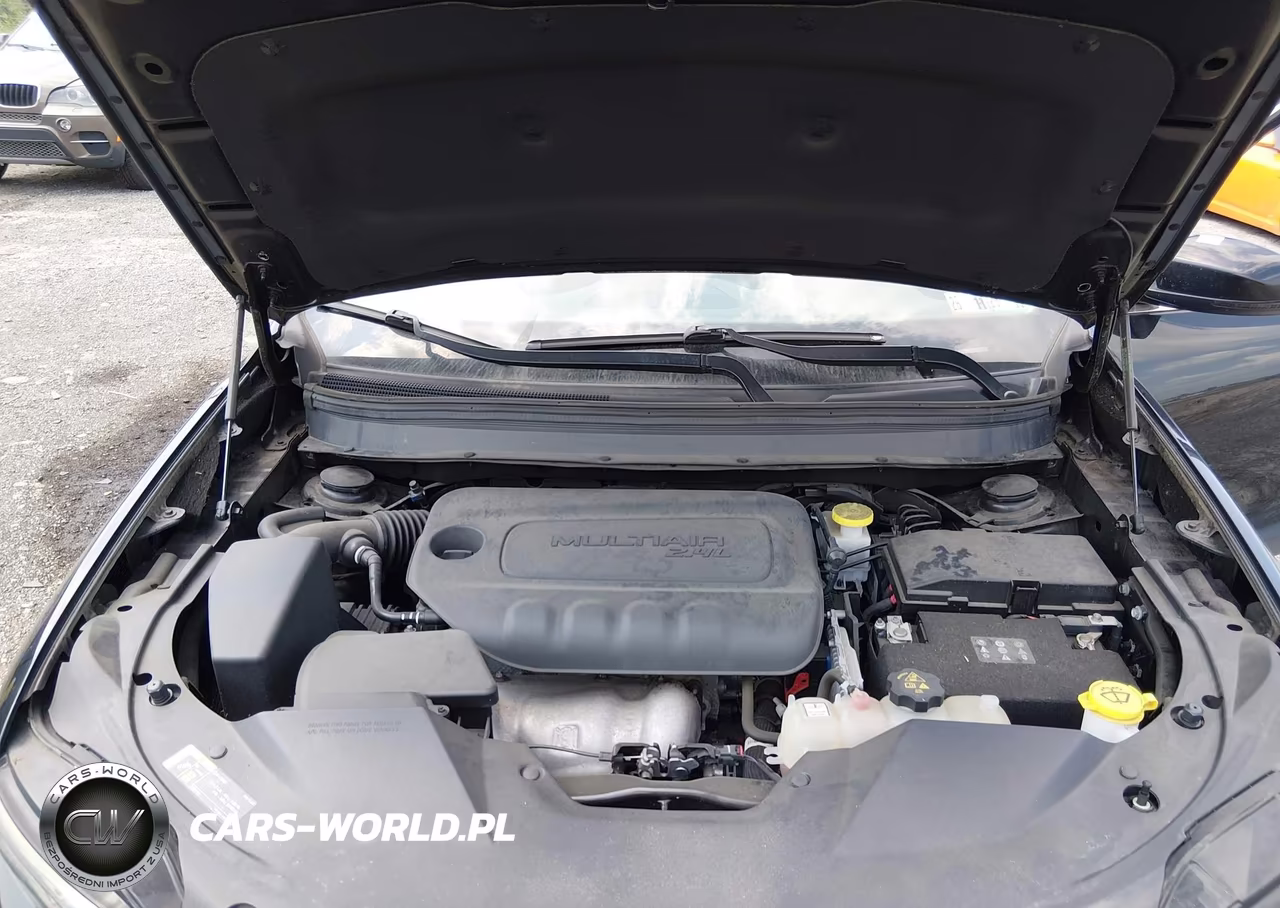 2020 Jeep Cherokee Latitude Plus 4X4 VIN:1C4PJMLB7LD537350 - 10
