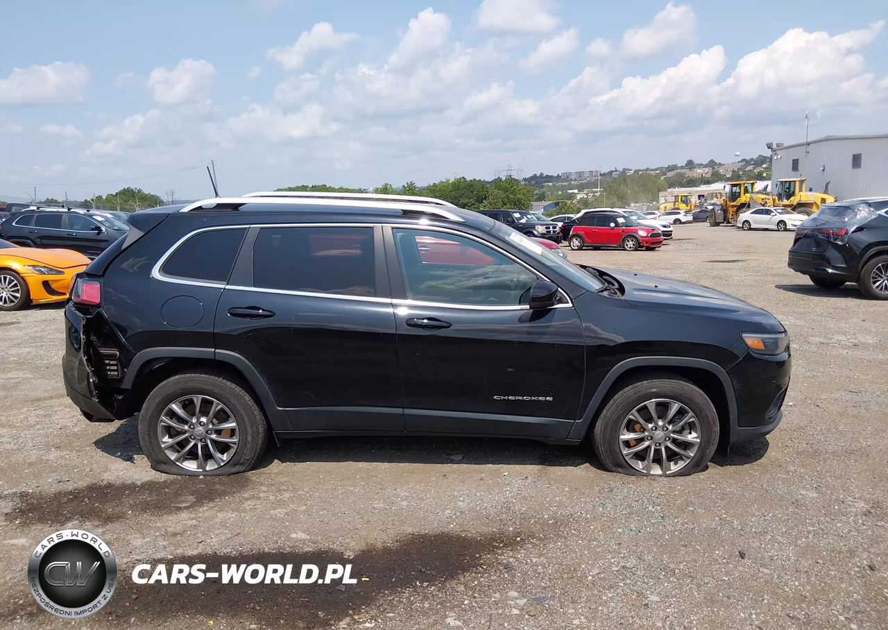 2020 Jeep Cherokee Latitude Plus 4X4 VIN:1C4PJMLB7LD537350 - 13