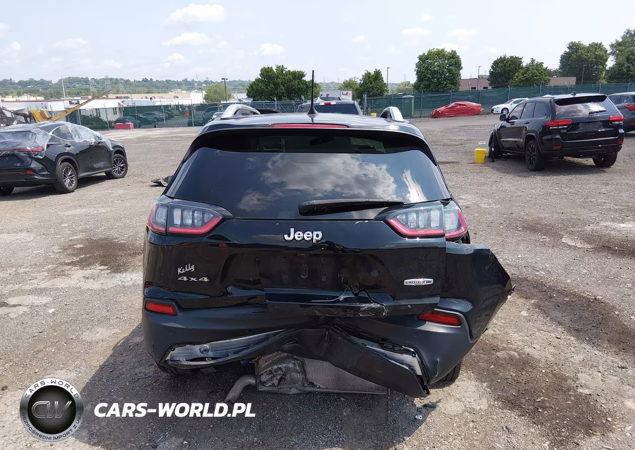 2020 Jeep Cherokee Latitude Plus 4X4 VIN:1C4PJMLB7LD537350 - 16