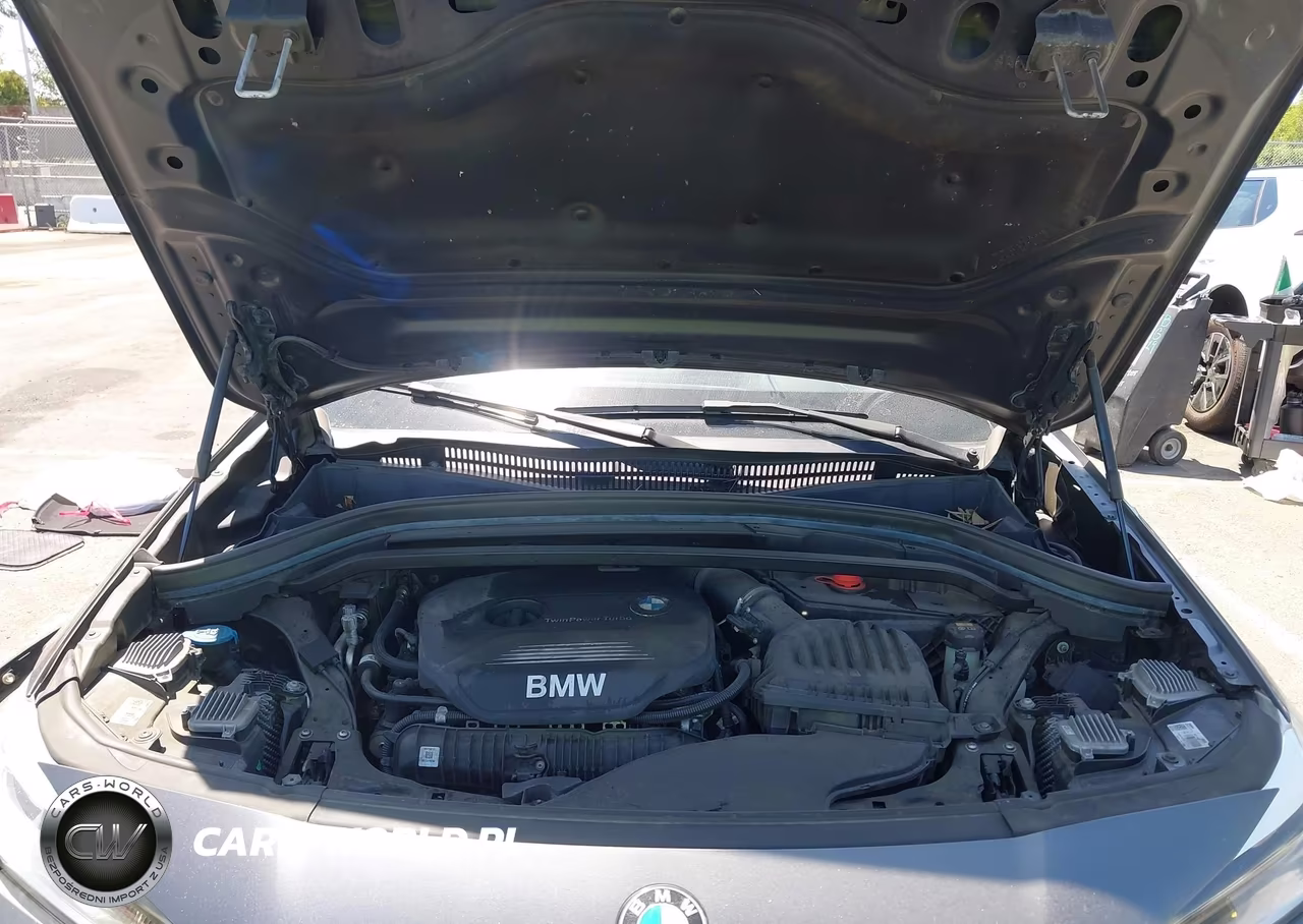 2018 BMW X2 xDrive28I VIN:WBXYJ5C30JEF70545 - 10