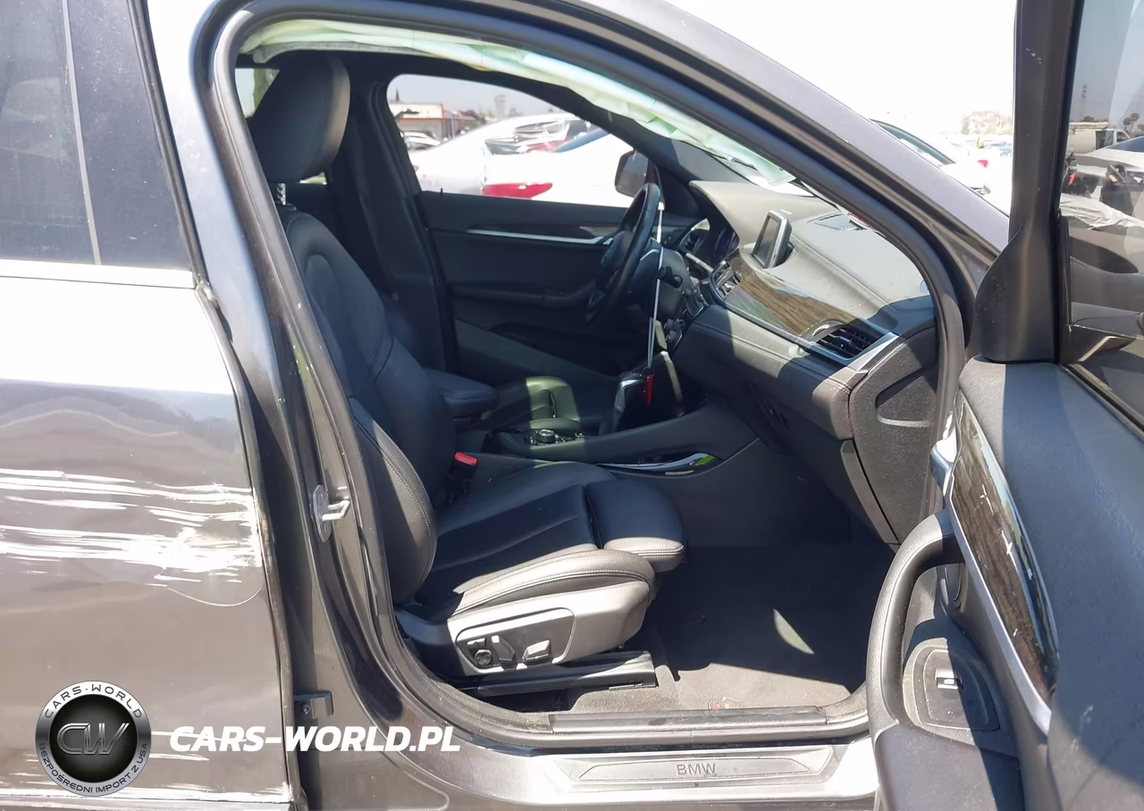 2018 BMW X2 xDrive28I VIN:WBXYJ5C30JEF70545 - 5