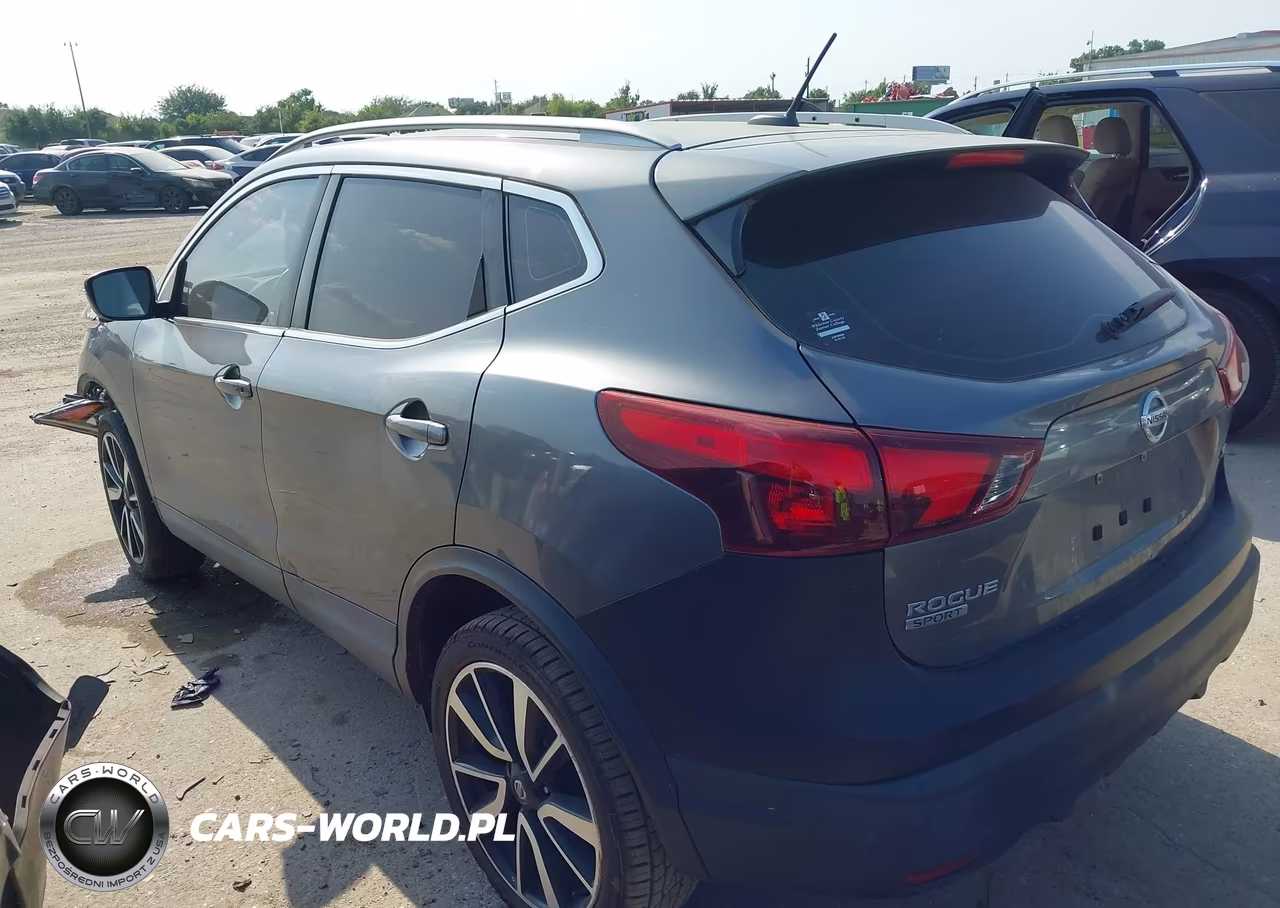 2018 Nissan Rogue Sport Sl VIN:JN1BJ1CP5JW184891 - 3