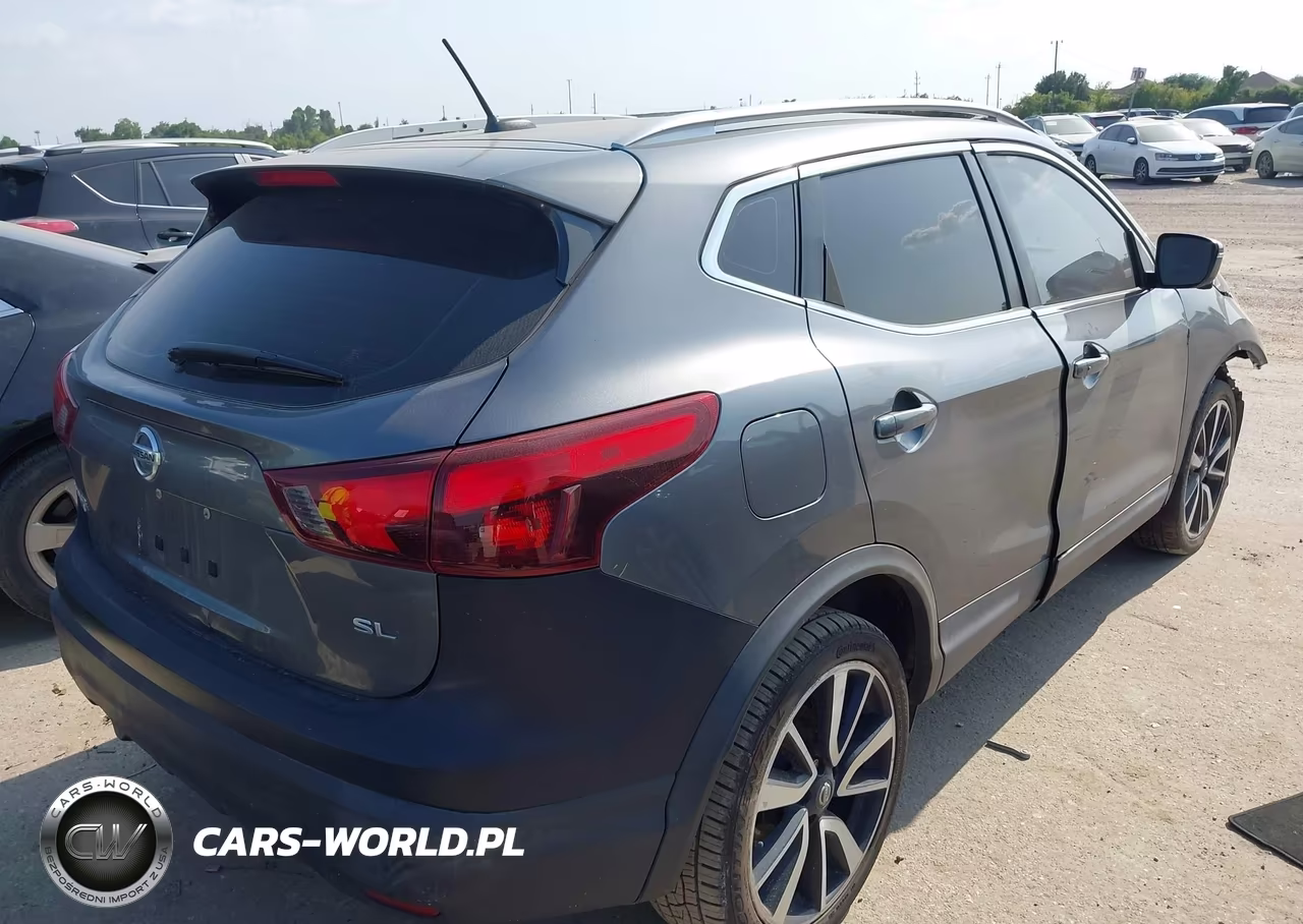 2018 Nissan Rogue Sport Sl VIN:JN1BJ1CP5JW184891 - 4