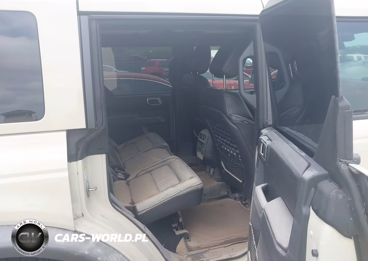 2025 Ford Bronco Badlands VIN:1FMEE9BP2SLB03102 - 8