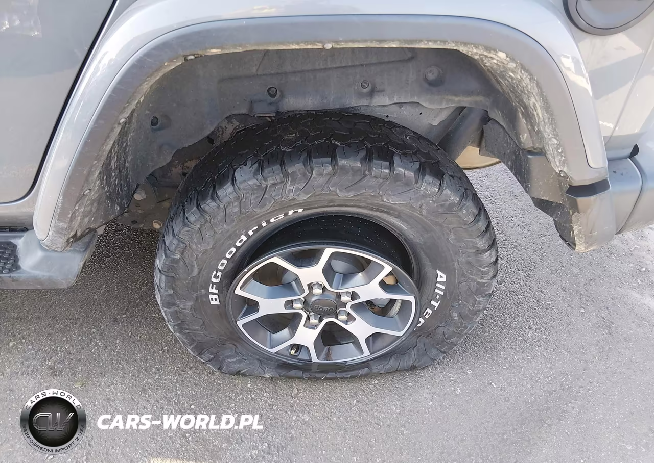 2022 Jeep Wrangler Unlimited Rubicon 4X4 VIN:1C4HJXFG6NW225704 - 12