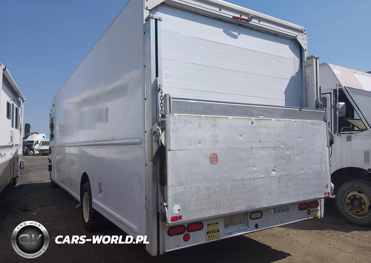 2014 Ford F-59 Commercial Stripped VIN:1F66F5KY0E0A07596 - 3
