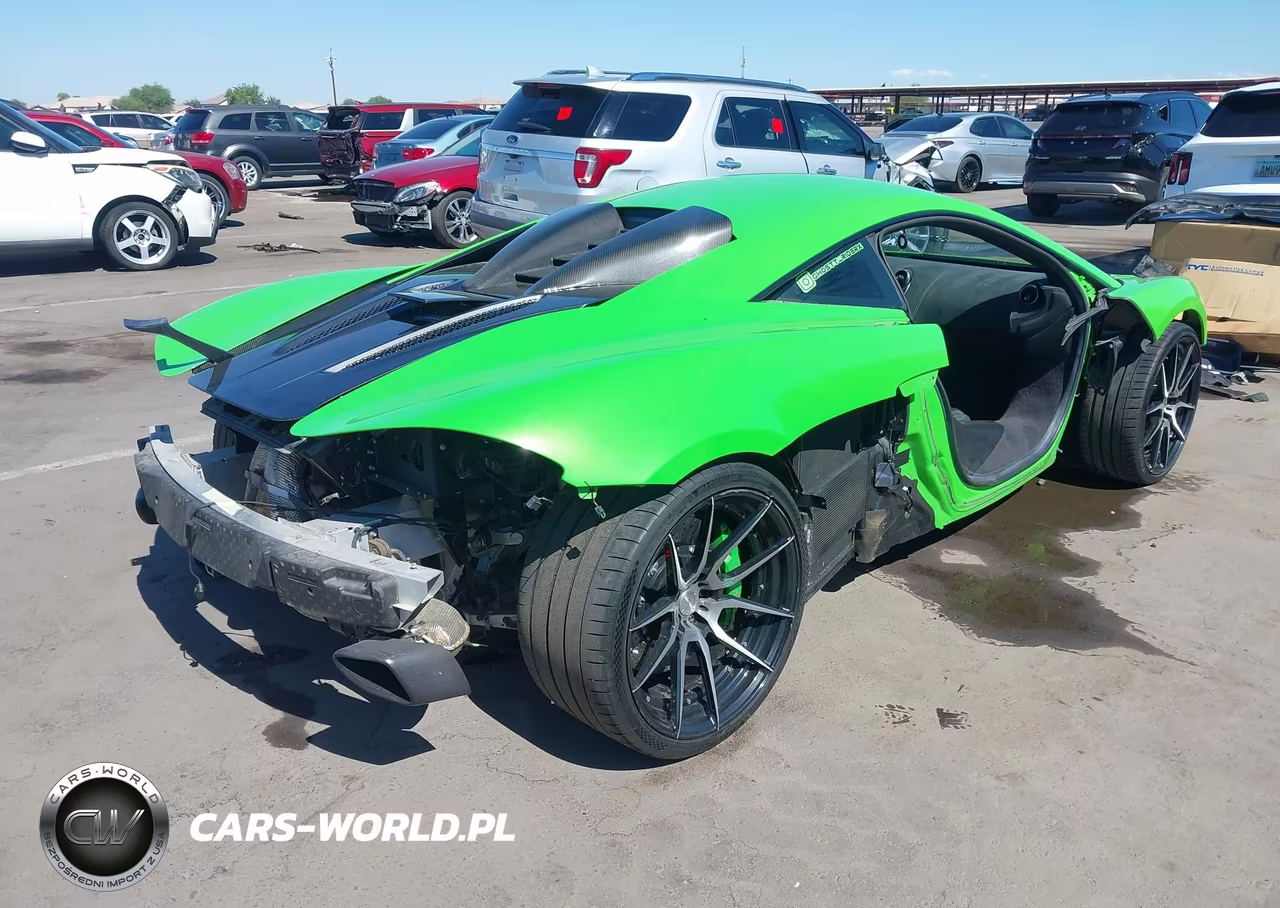2016 Mclaren 570S VIN:SBM13DAA4GW001094 - 4