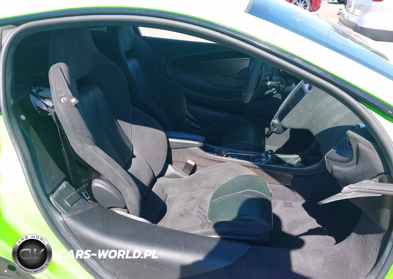 2016 Mclaren 570S VIN:SBM13DAA4GW001094 - 8