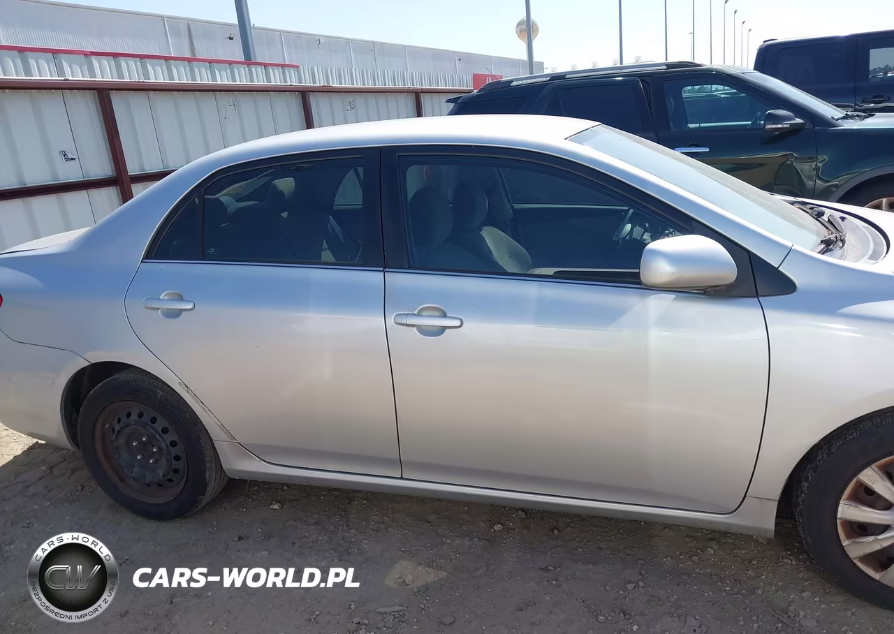 2013 Toyota Corolla Le VIN:5YFBU4EE9DP093511 - 13