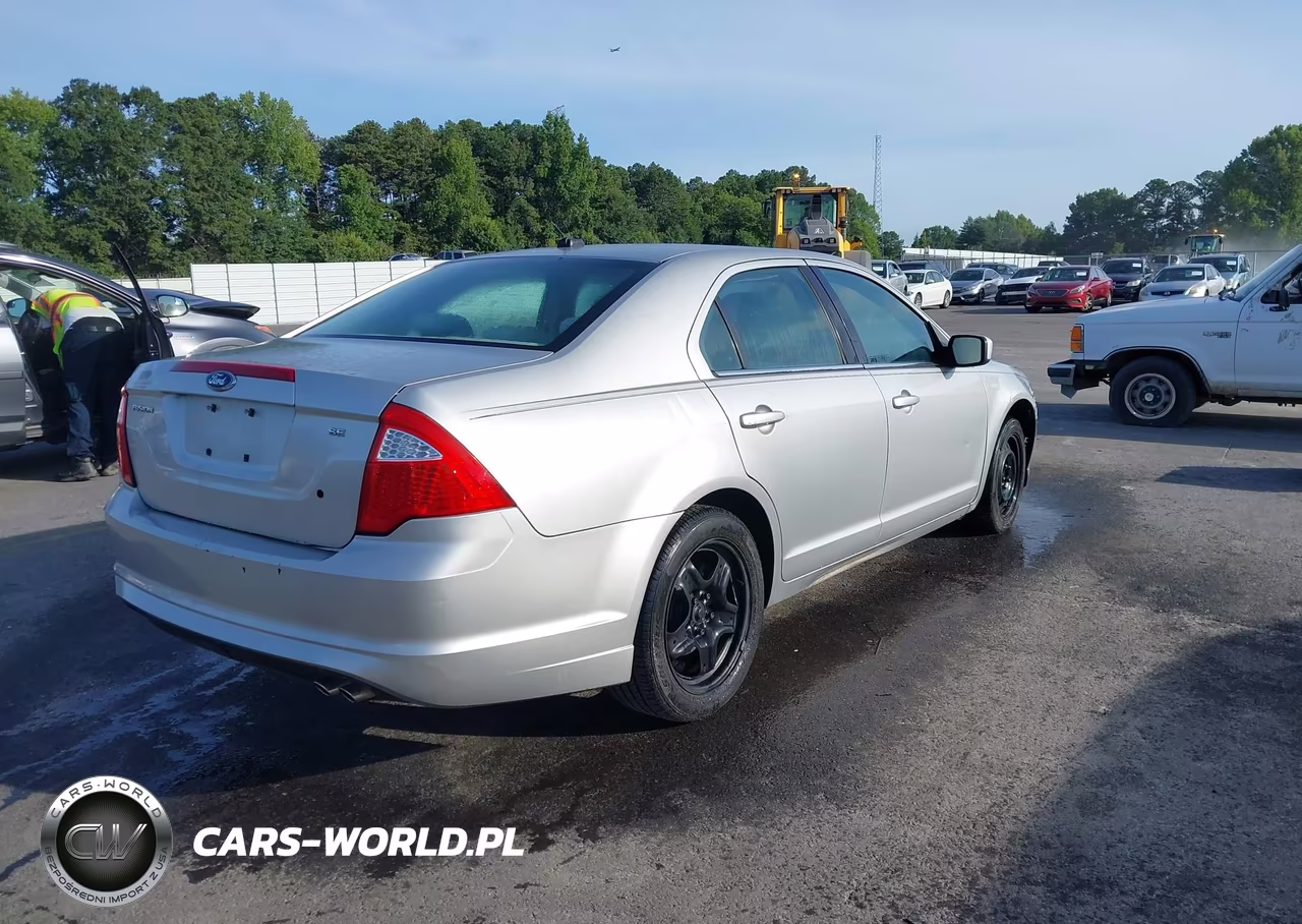 2010 Ford Fusion Se VIN:3FAHP0HA1AR120201 - 4
