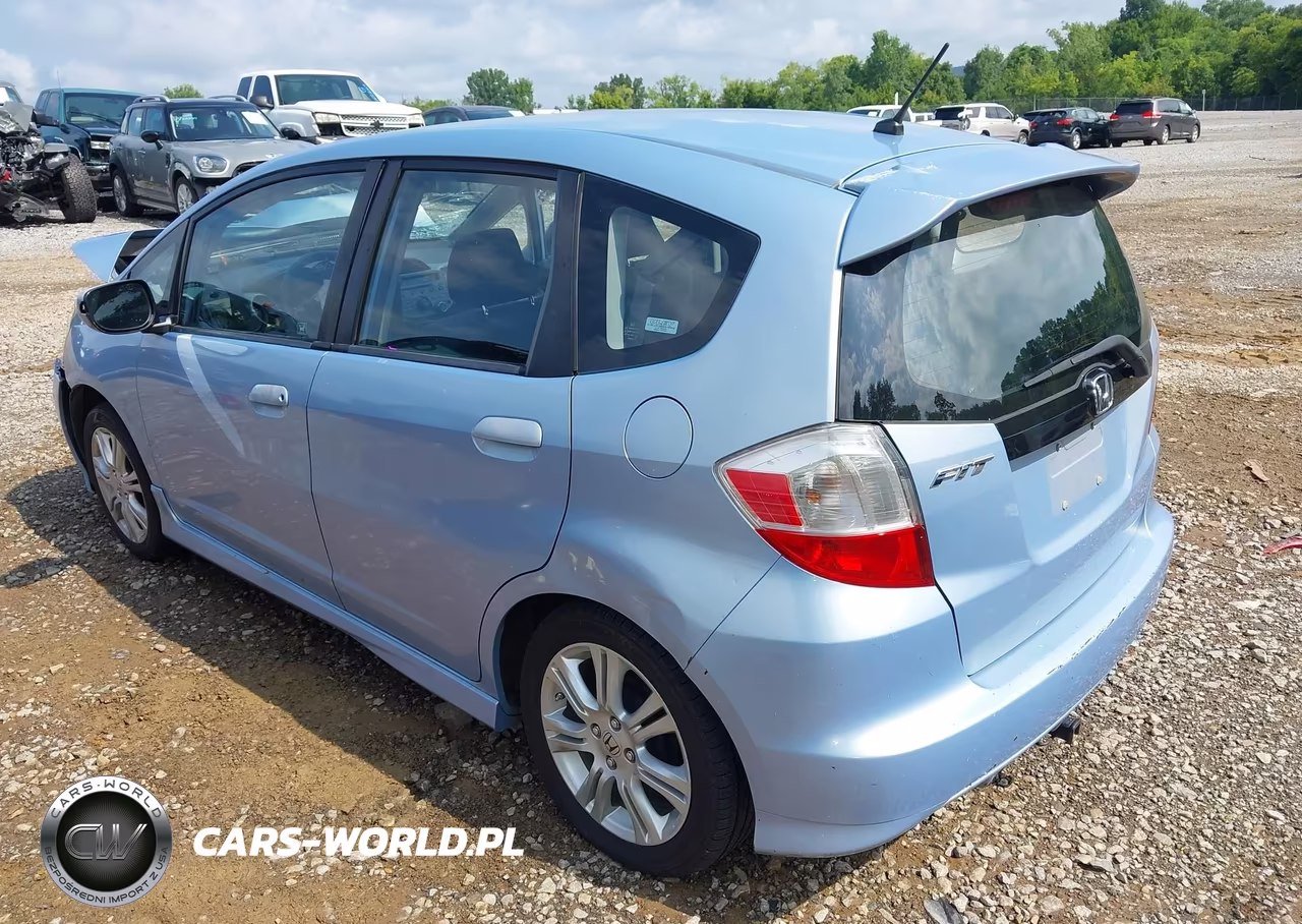 2009 Honda Fit Sport VIN:JHMGE88469S031694 - 3