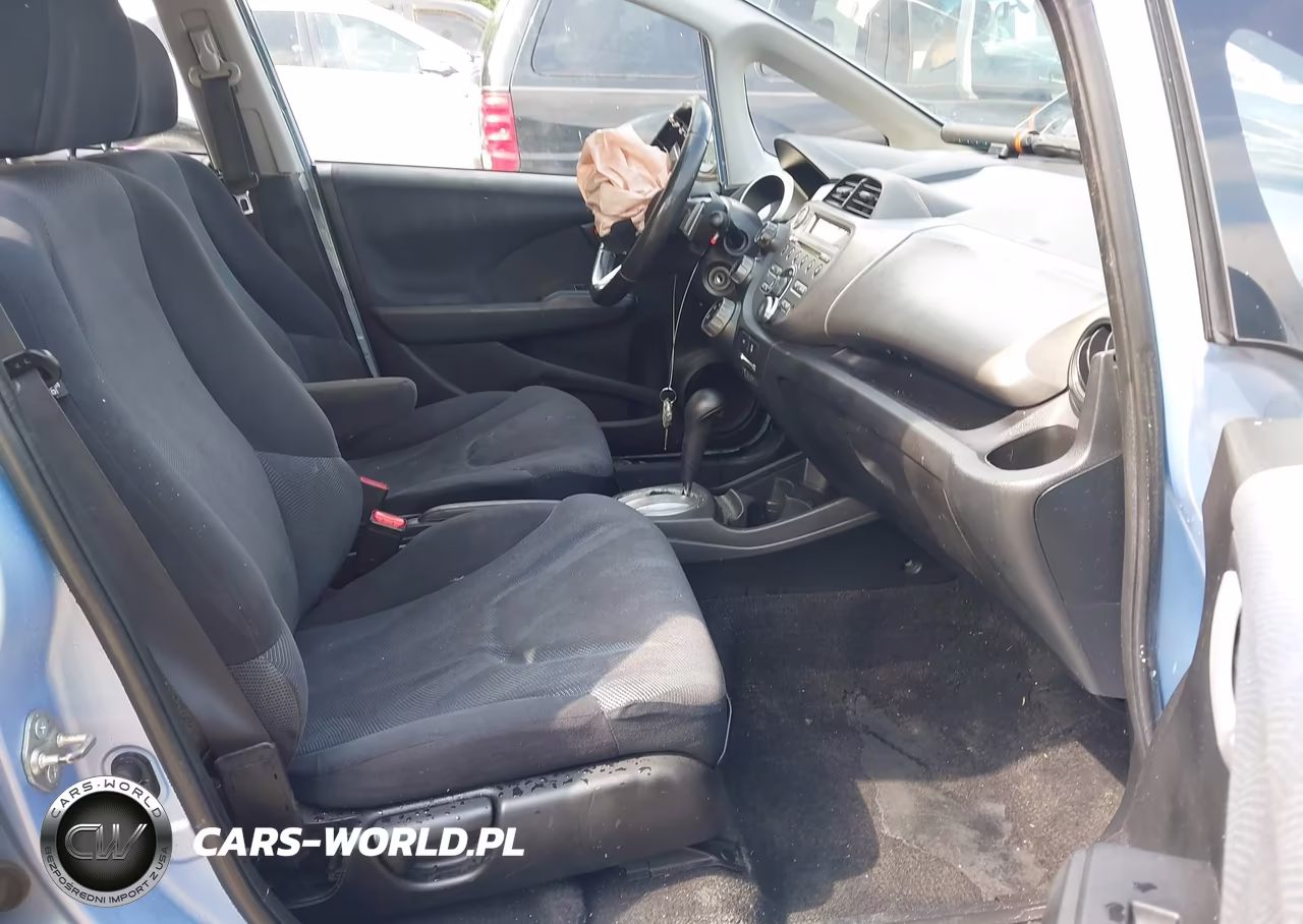 2009 Honda Fit Sport VIN:JHMGE88469S031694 - 5