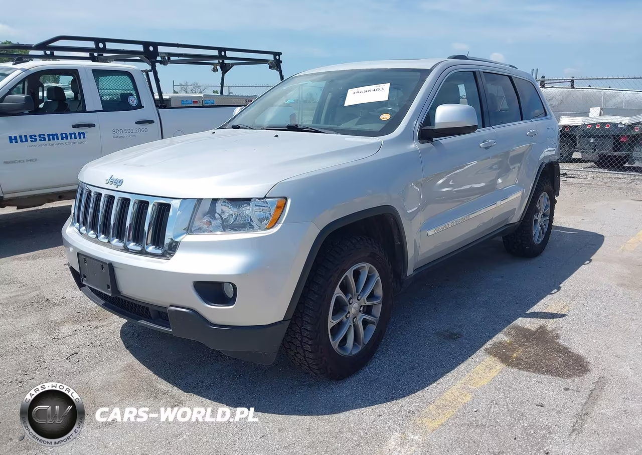 2013 Jeep Grand Cherokee Laredo VIN:1C4RJFAGXDC518303 - 2