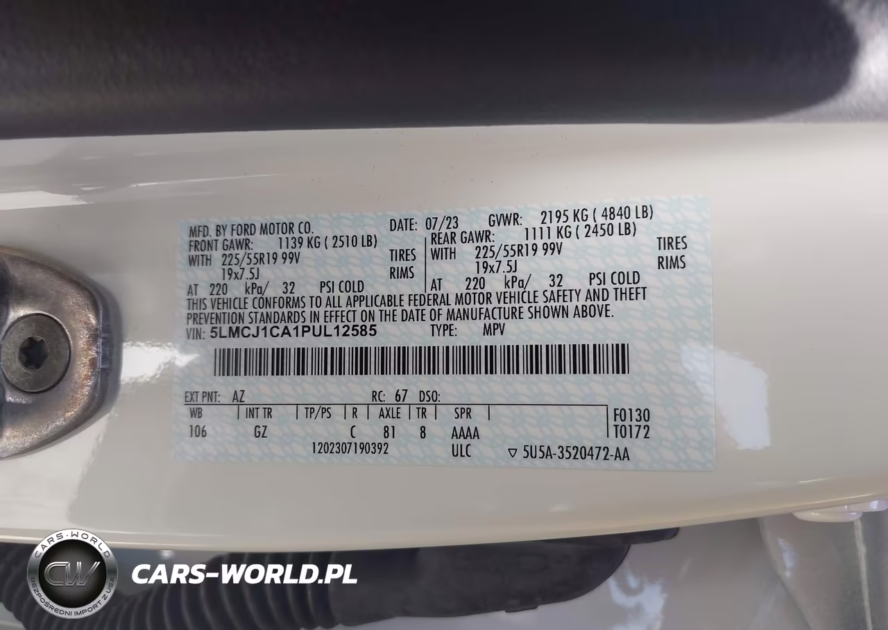 2023 Lincoln Corsair Standard VIN:5LMCJ1CA1PUL12585 - 9