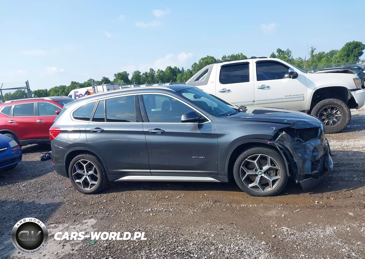 2017 BMW X1 xDrive28I VIN:WBXHT3C30H5F73065 - 14