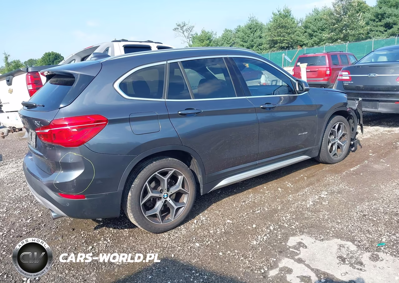 2017 BMW X1 xDrive28I VIN:WBXHT3C30H5F73065 - 4