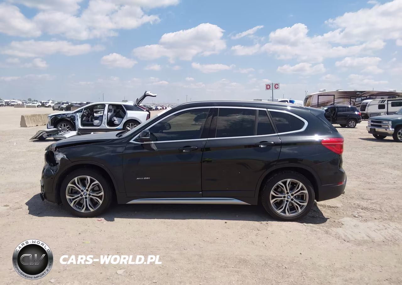 2016 BMW X1 xDrive28I VIN:WBXHT3Z35G4A50734 - 14