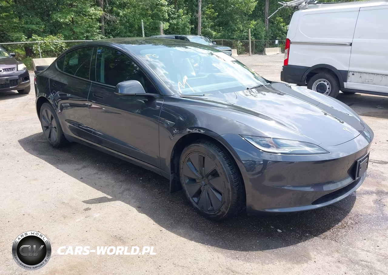 2025 Tesla Model 3 Long Range All-Wheel Drive – zdjęcie 1 z 18