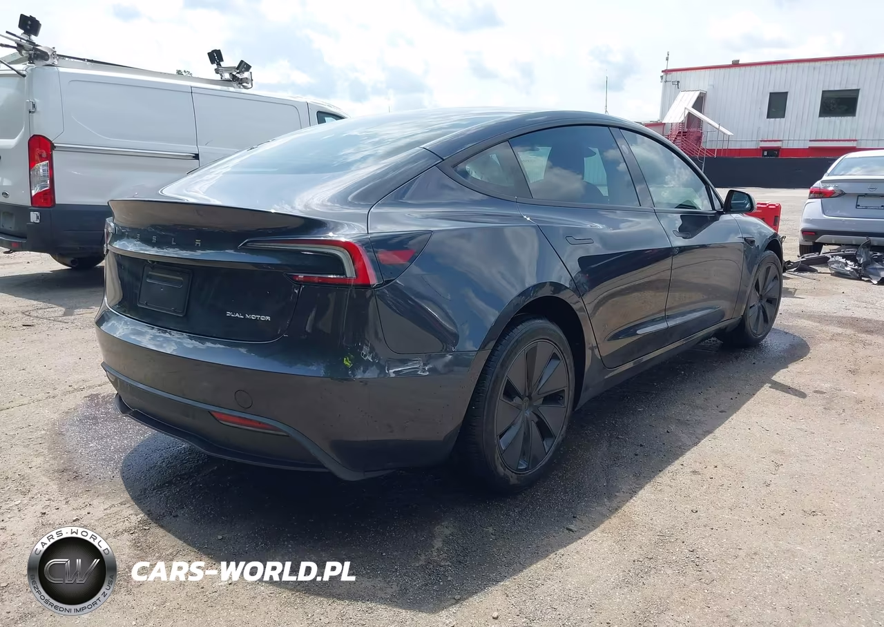 2025 Tesla Model 3 Long Range All-Wheel Drive VIN:5YJ3E1EB9SF053220 - 4