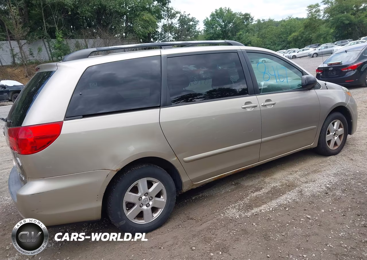 2008 Toyota Sienna Le VIN:5TDZK23C18S158987 - 4