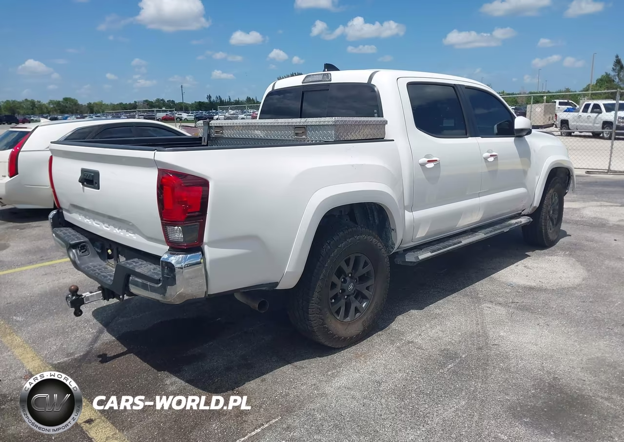 2020 Toyota Tacoma Sr5 V6 VIN:3TMAZ5CN0LM120512 - 4