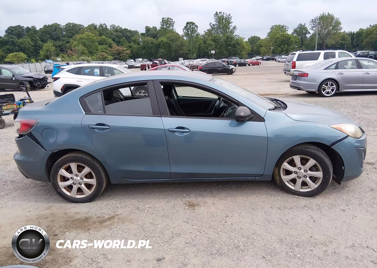 2011 Mazda Mazda3 I Touring VIN:JM1BL1VGXB1423371 - 13