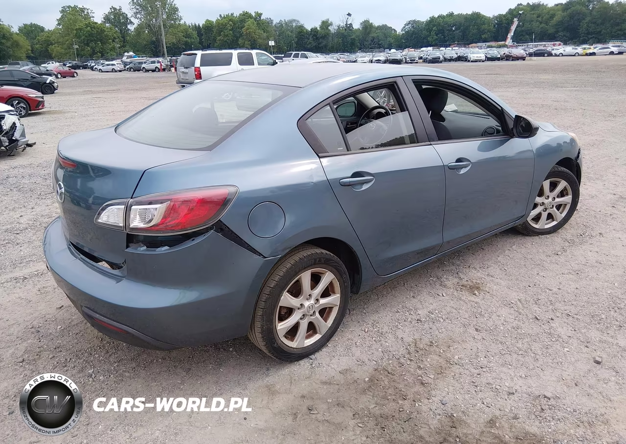 2011 Mazda Mazda3 I Touring VIN:JM1BL1VGXB1423371 - 4