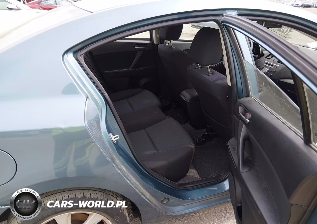 2011 Mazda Mazda3 I Touring VIN:JM1BL1VGXB1423371 - 8