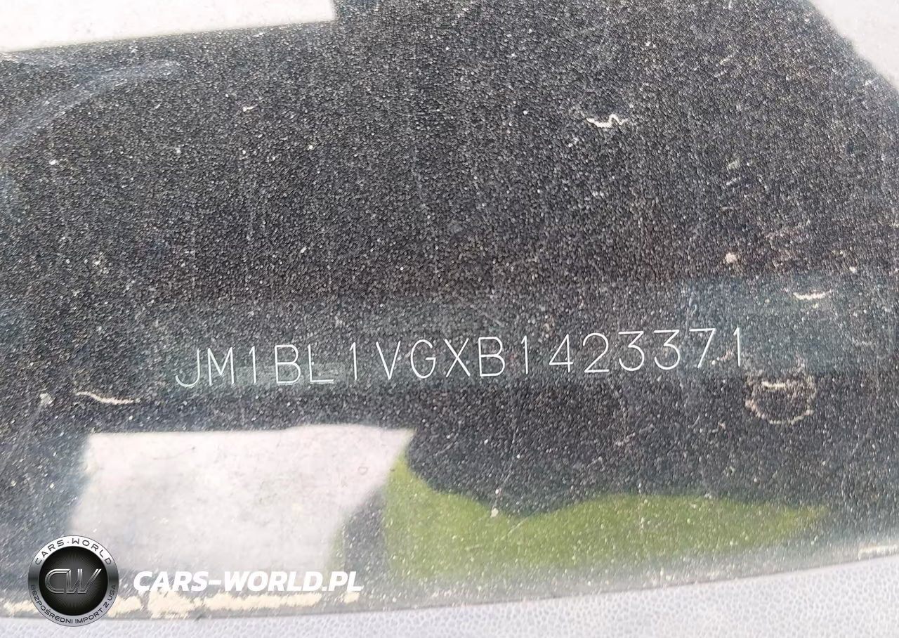 2011 Mazda Mazda3 I Touring VIN:JM1BL1VGXB1423371 - 9