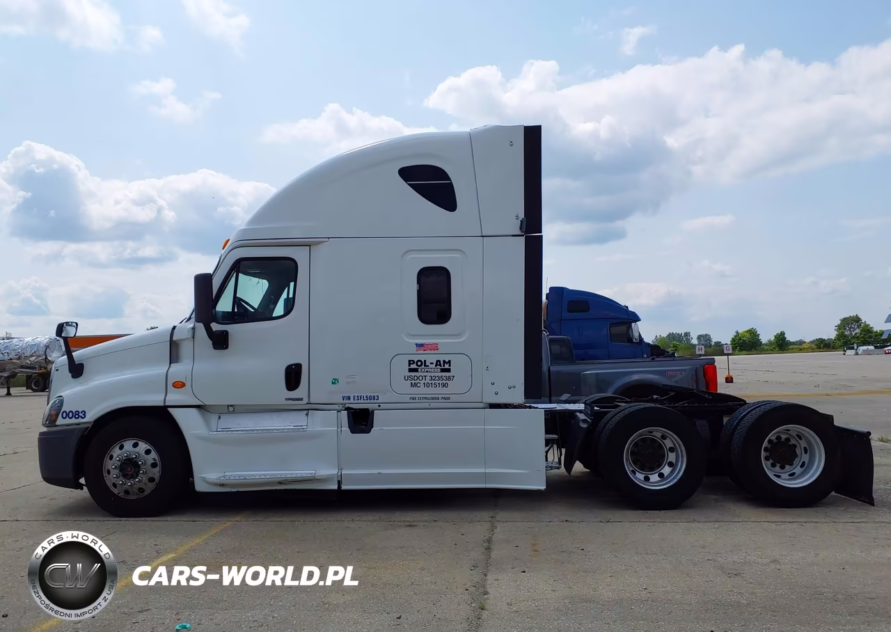 2014 Freightliner Cascadia 125 VIN:3AKJGLD50ESFL5083 - 16