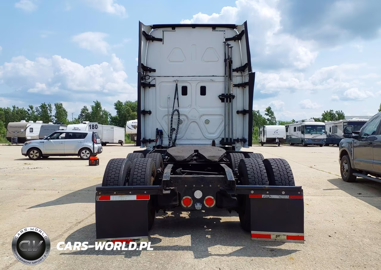 2014 Freightliner Cascadia 125 VIN:3AKJGLD50ESFL5083 - 17