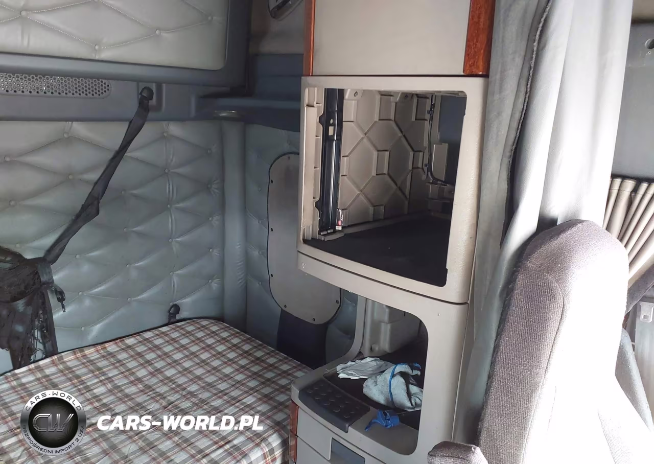 2014 Freightliner Cascadia 125 VIN:3AKJGLD50ESFL5083 - 20