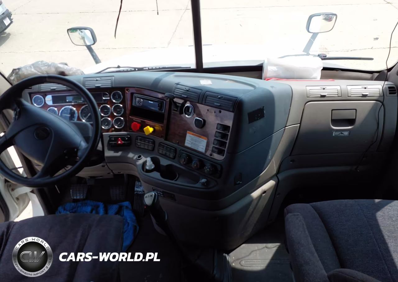 2014 Freightliner Cascadia 125 VIN:3AKJGLD50ESFL5083 - 21