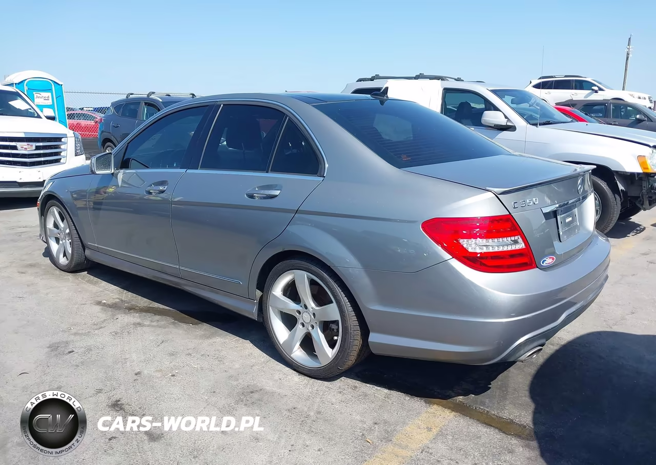 2014 Mercedes-Benz C 350 Sport VIN:WDDGF5HB2ER310384 - 3