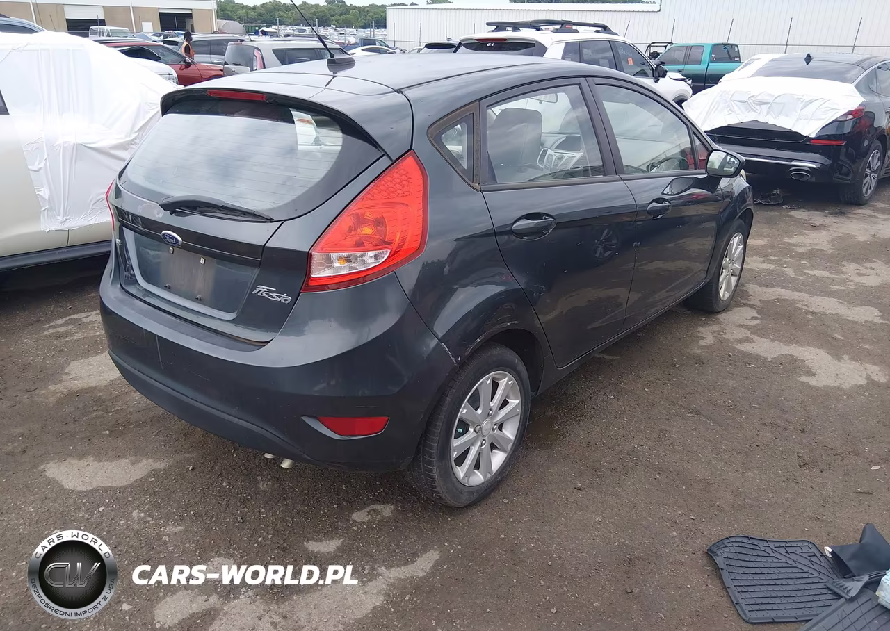 2011 Ford Fiesta Se VIN:3FADP4EJ1BM195926 - 4