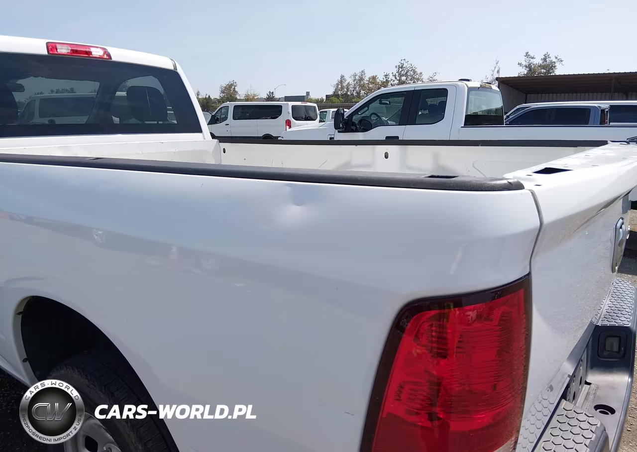 2019 Ram 1500 Classic VIN:3C6JR7DG8KG583336 - 13