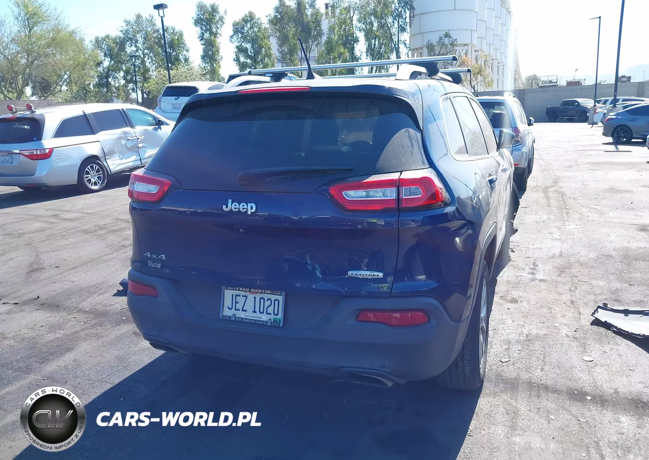 2018 Jeep Cherokee Latitude Plus 4X4 VIN:1C4PJMLXXJD530787 - 16