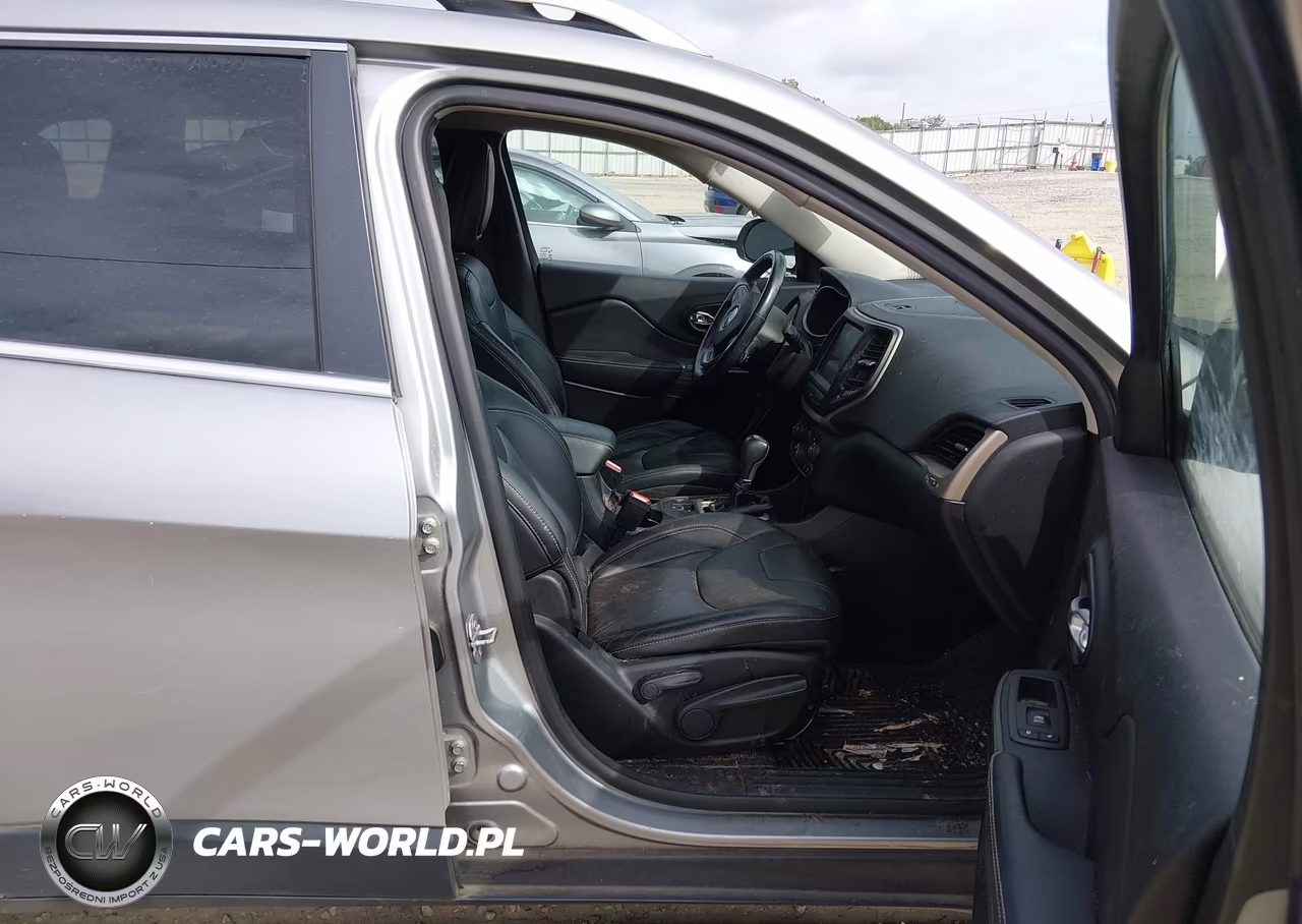 2015 Jeep Cherokee Limited VIN:1C4PJLDS9FW531292 - 5