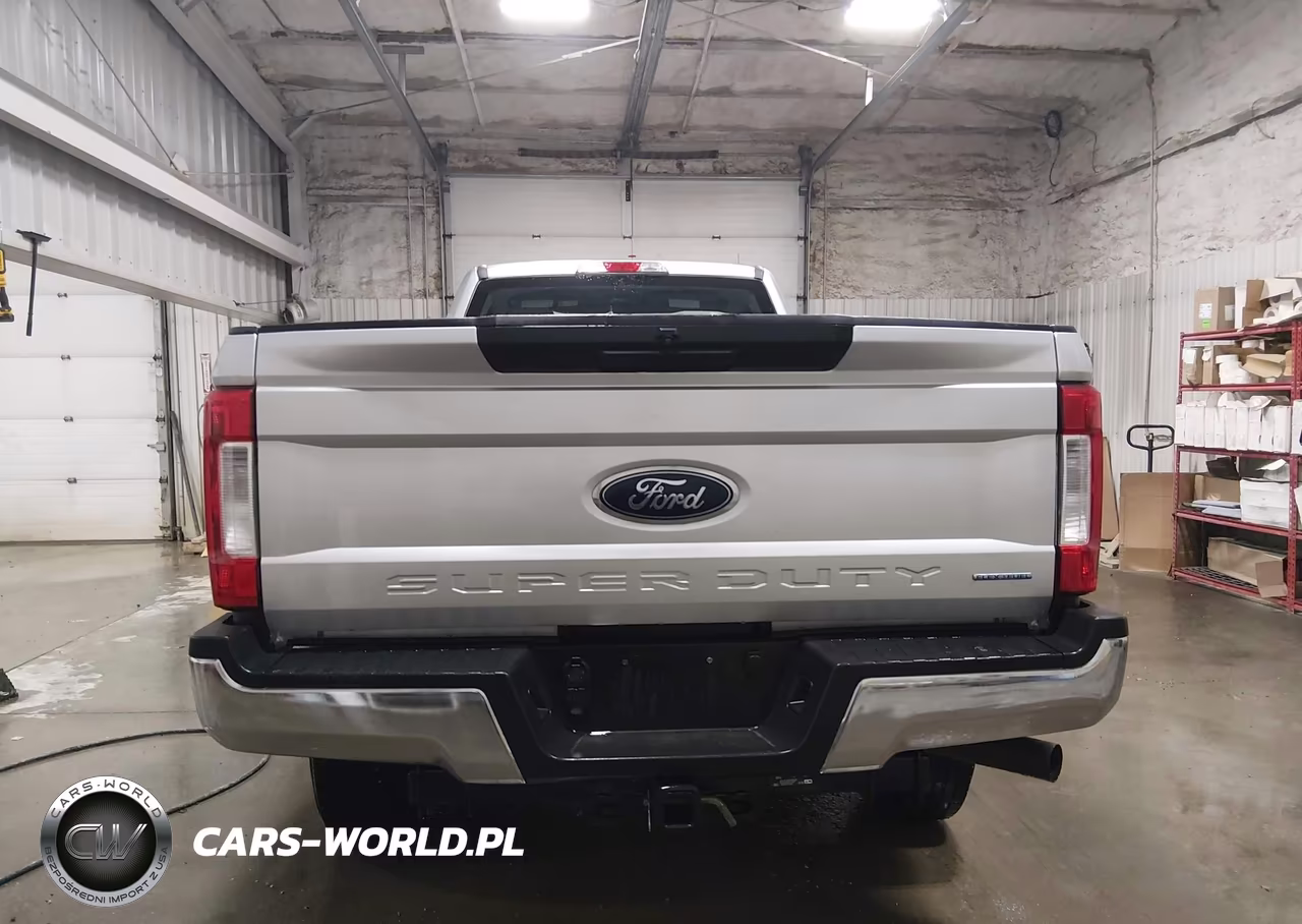 2018 Ford F-250 Xl VIN:1FTBF2B69JEC84074 - 16