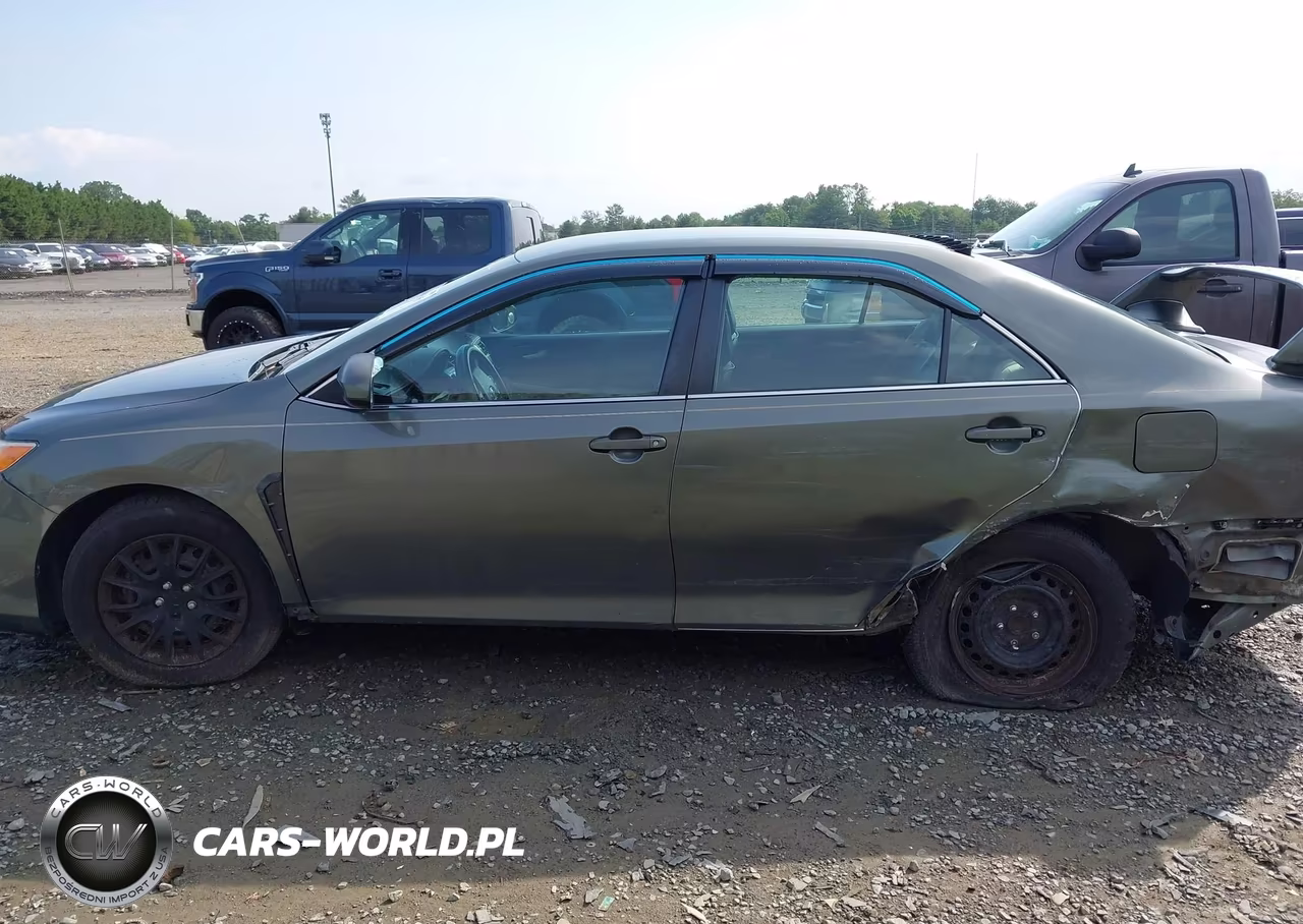 2014 Toyota Camry Le VIN:4T1BF1FK1EU870888 - 14