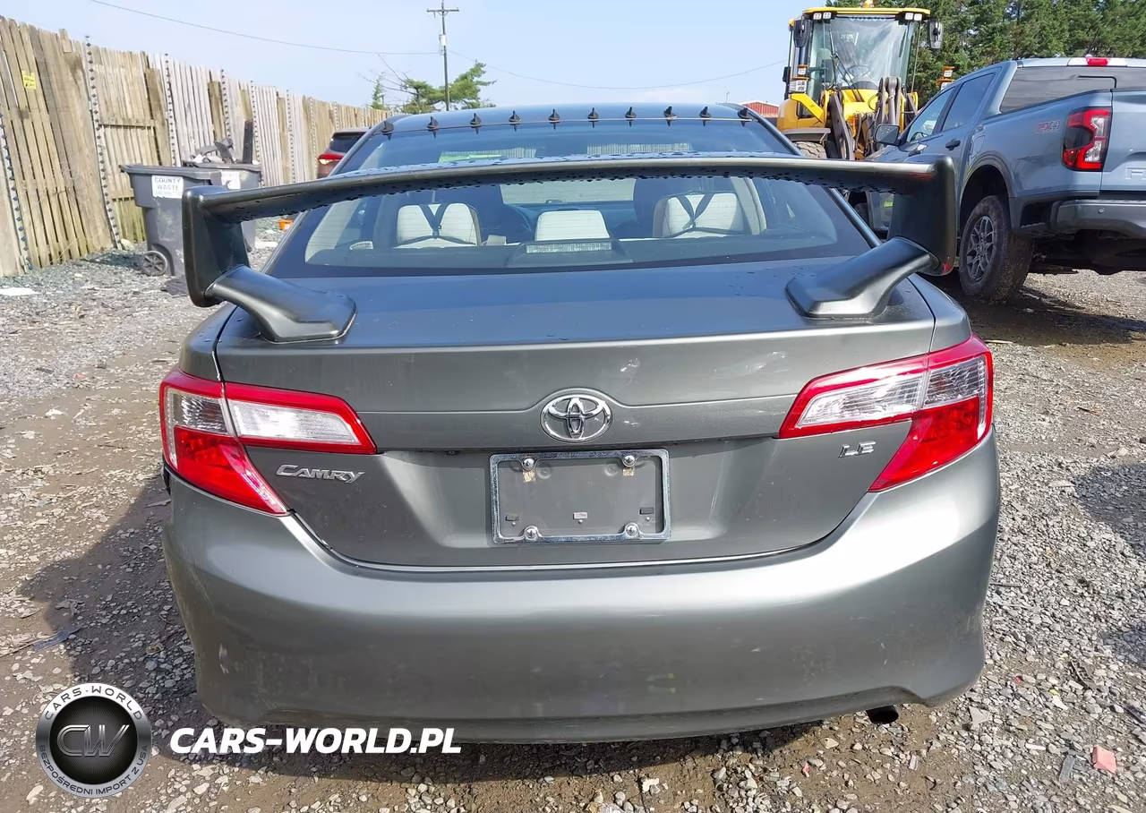 2014 Toyota Camry Le VIN:4T1BF1FK1EU870888 - 16