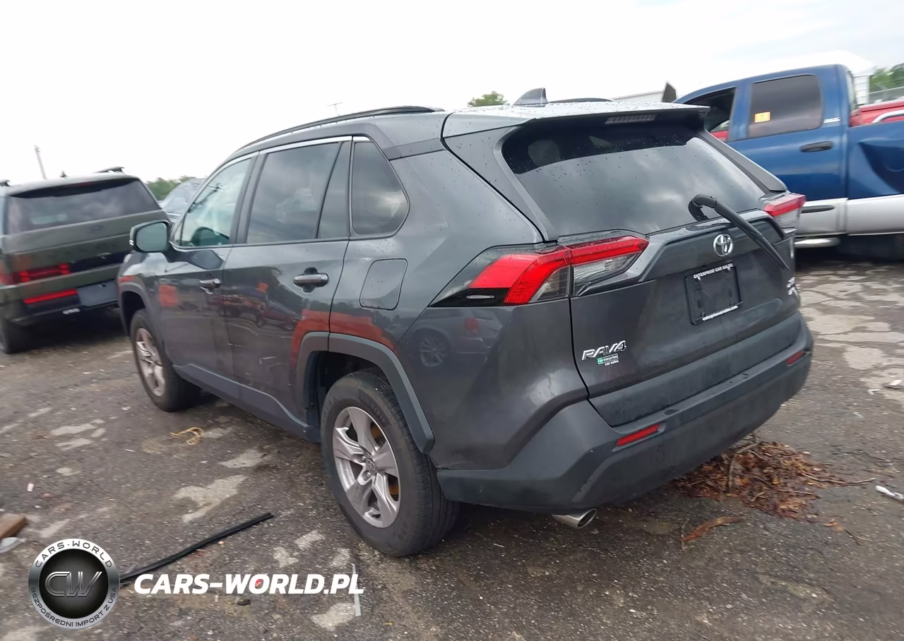 2023 Toyota Rav4 Xle VIN:2T3P1RFV5PW383720 - 3