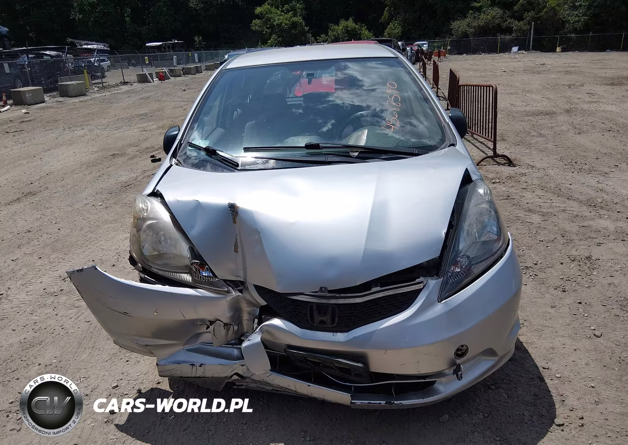 2011 Honda Fit VIN:JHMGE8H31BC028600 - 12