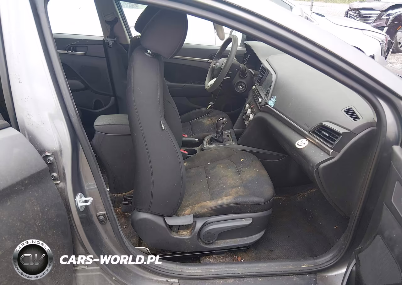 2019 Hyundai Elantra Sel VIN:5NPD84LF8KH404641 - 5
