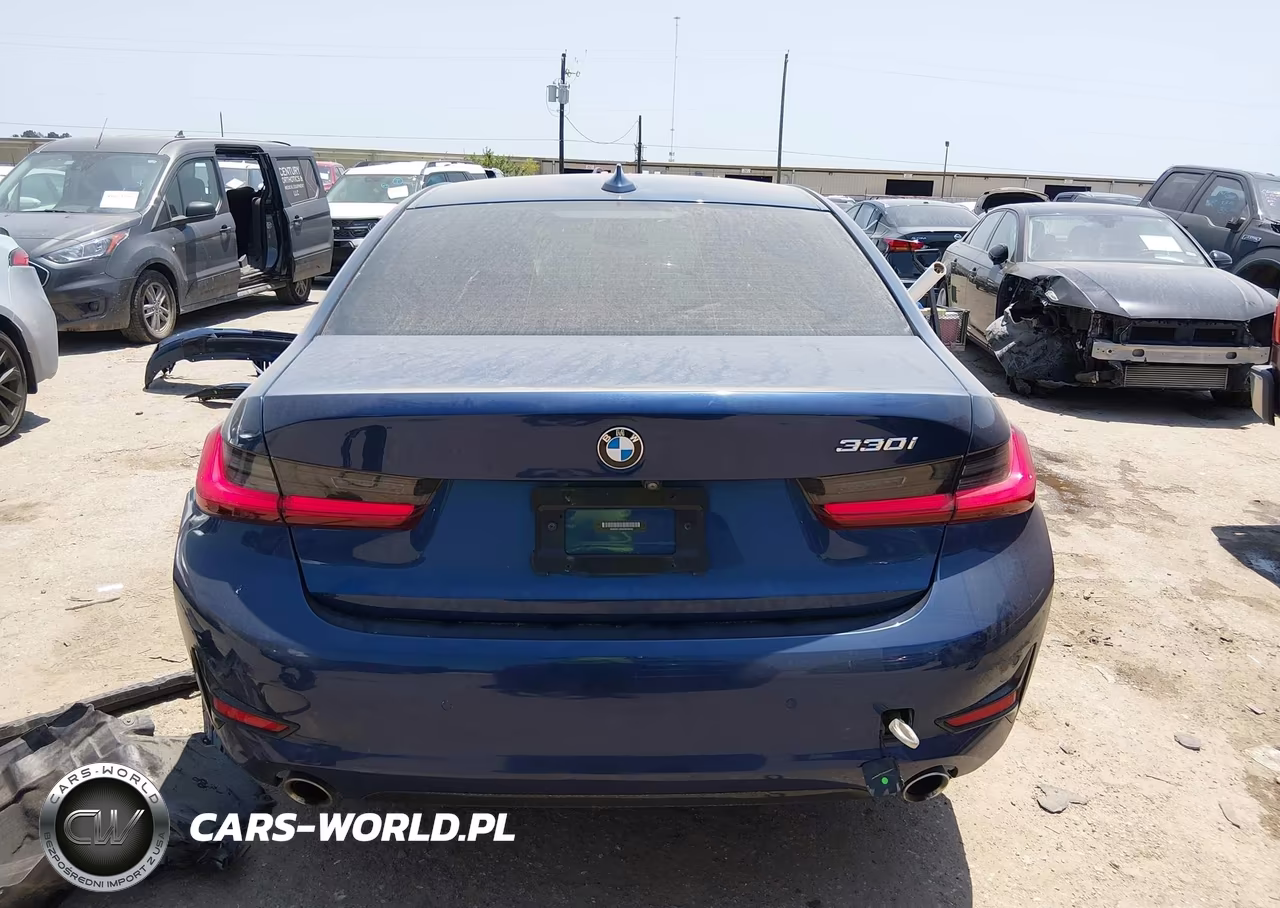 2021 BMW 330I VIN:3MW5R1J06M8B49649 - 17