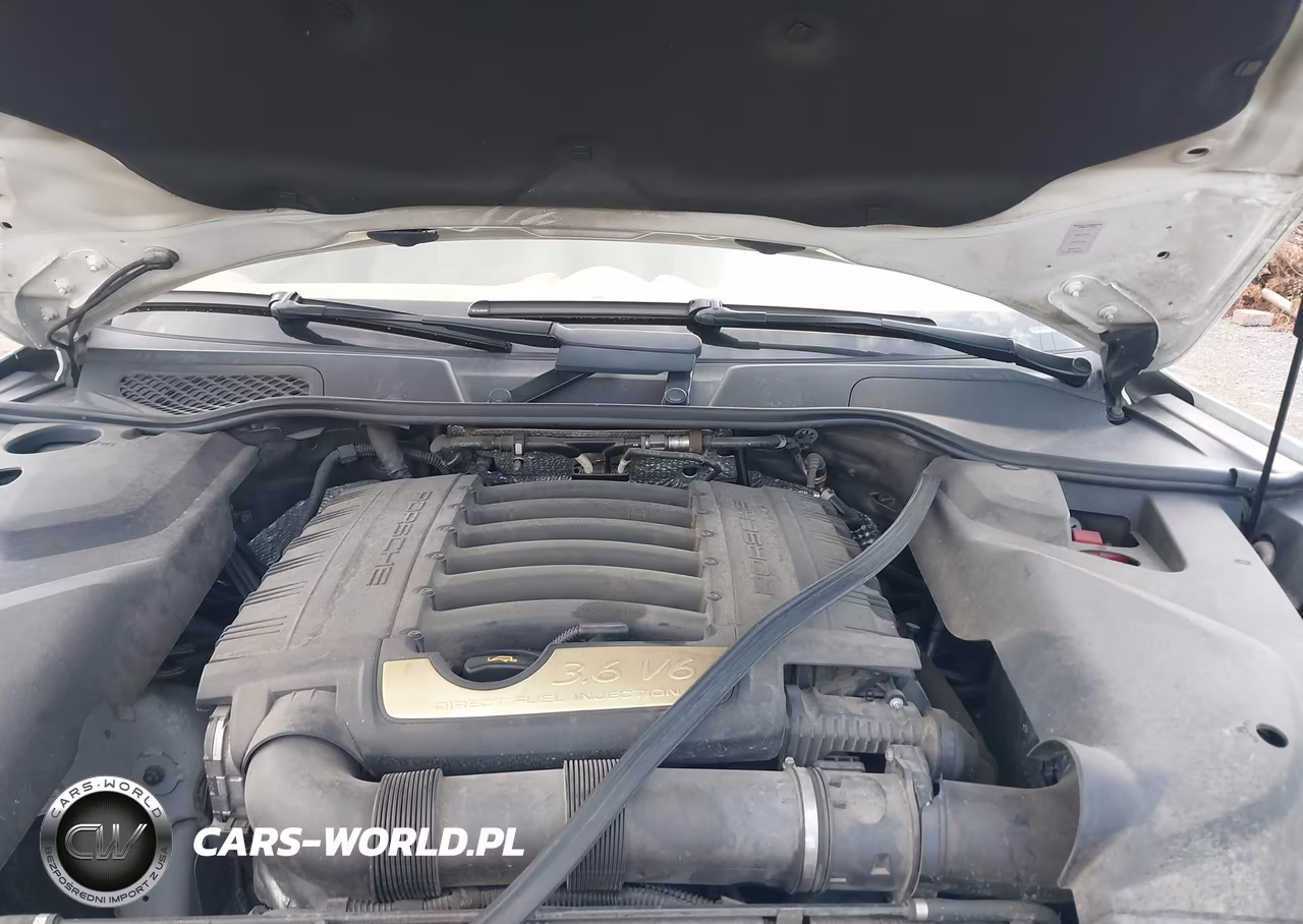 2016 Porsche Cayenne VIN:WP1AA2A22GKA37013 - 10