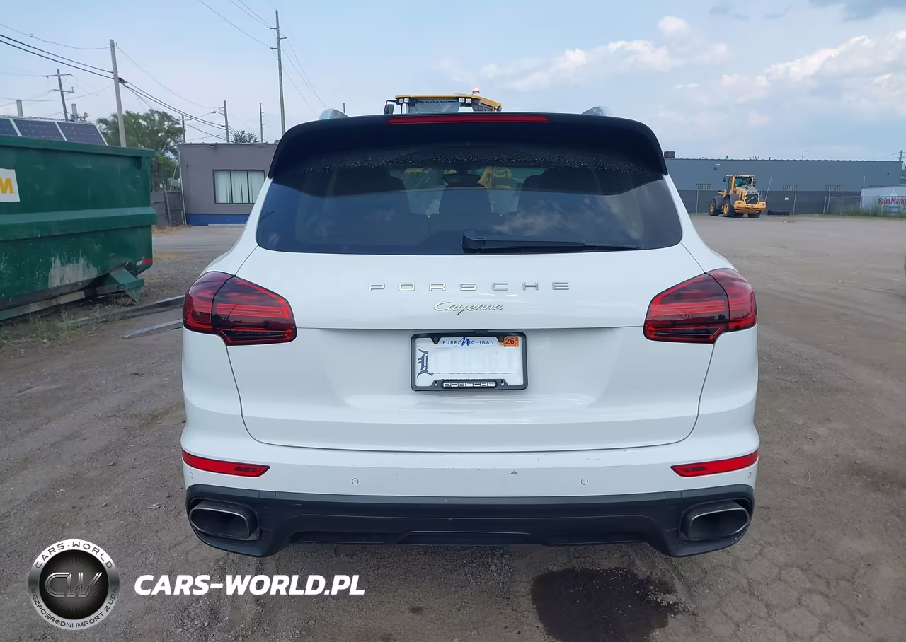 2016 Porsche Cayenne VIN:WP1AA2A22GKA37013 - 16