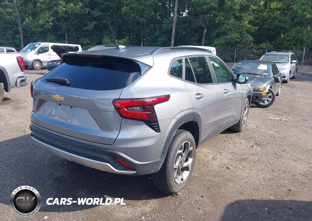 2025 Chevrolet Trax Fwd Lt VIN:KL77LHEPXSC223817 - 4