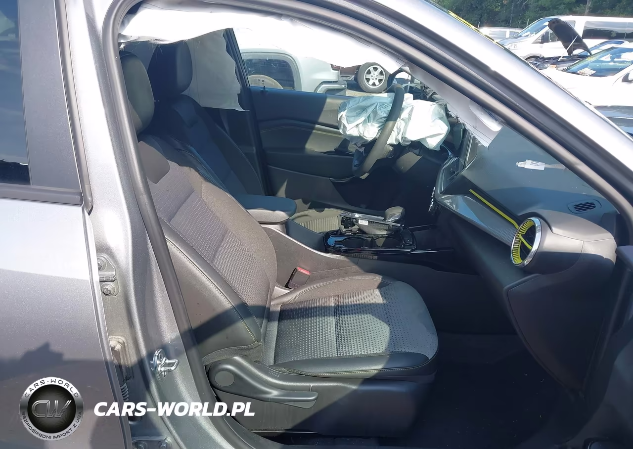 2025 Chevrolet Trax Fwd Lt VIN:KL77LHEPXSC223817 - 5