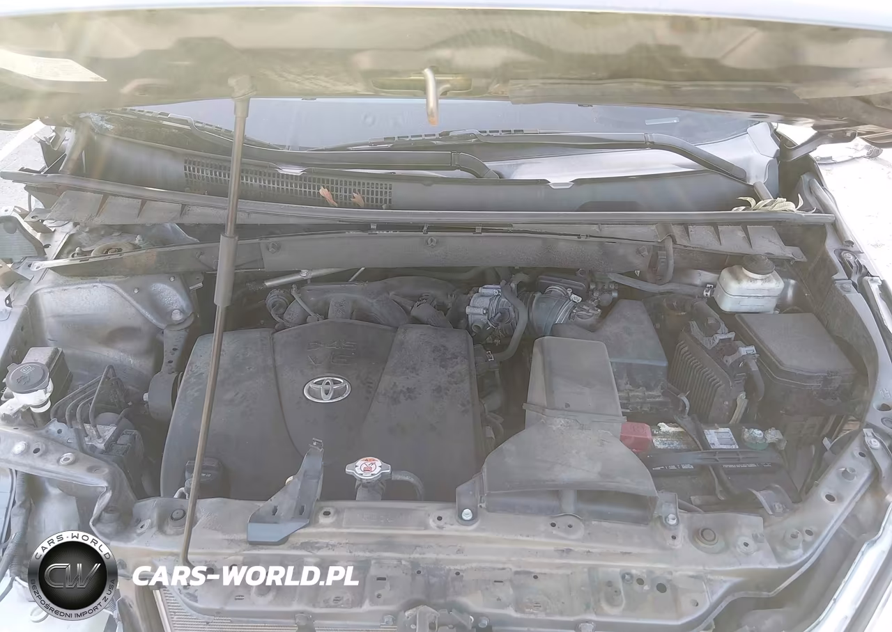 2019 Toyota Highlander Le VIN:5TDZZRFH2KS290837 - 10